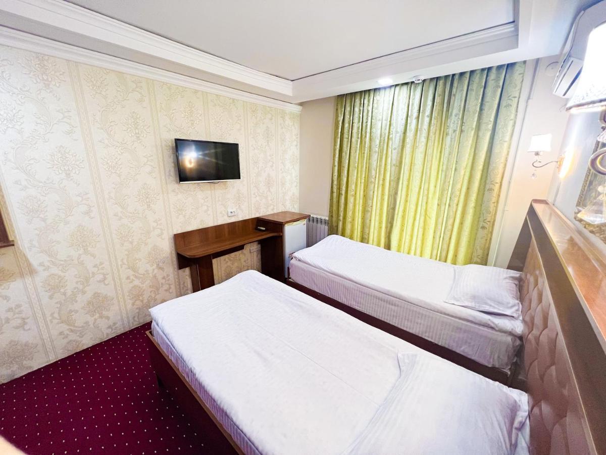 Hotel Reikartz Urgencz Zewnętrze zdjęcie