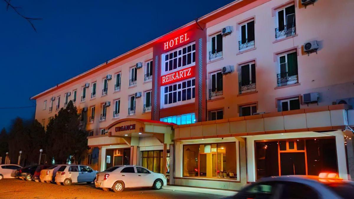 Hotel Reikartz Urgencz Zewnętrze zdjęcie